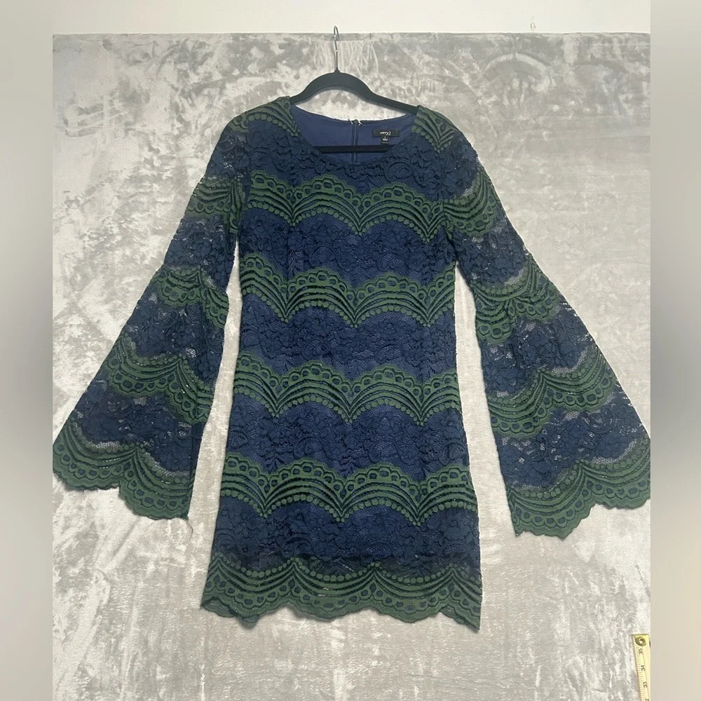 VeryJ Lace Mini Long Sleeve Bell Sleeve Dress Women’s Large Green Blue Mermaid
